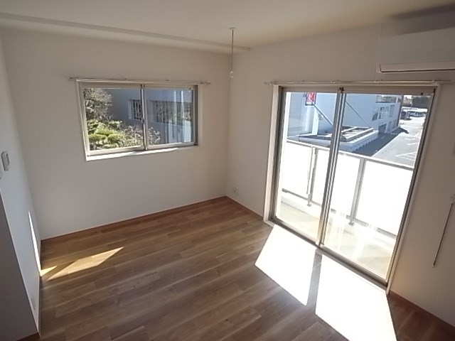 エムザ岩井 リビング