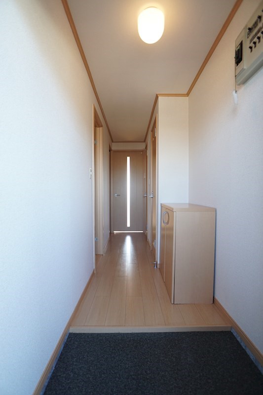 ロイヤルシティ高丘 玄関