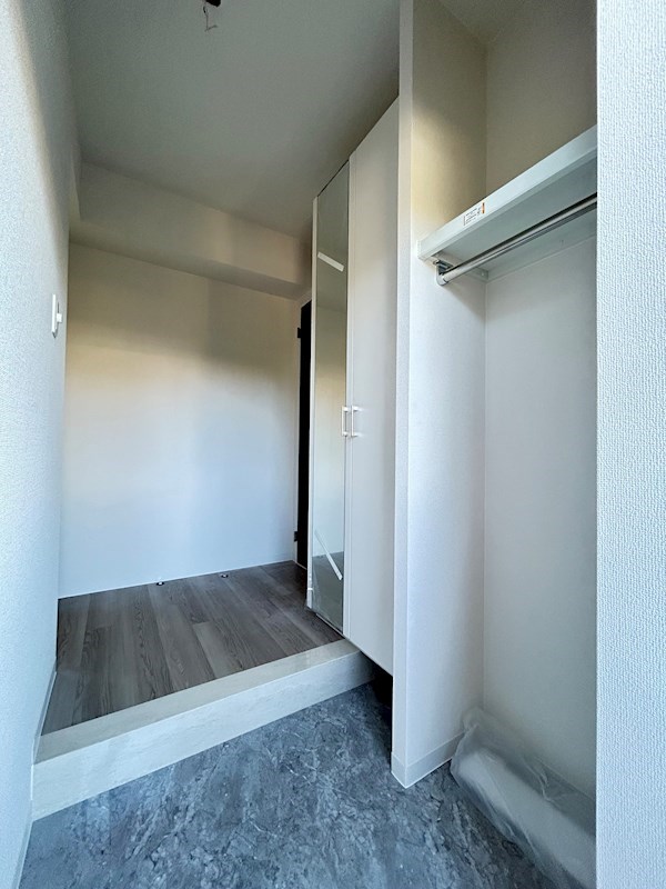 オランジュリー 玄関