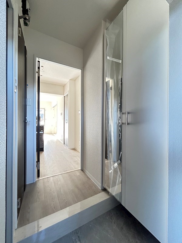 オランジュリー 玄関