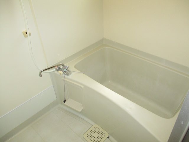 ビバリーハウス細島Ａ 風呂画像