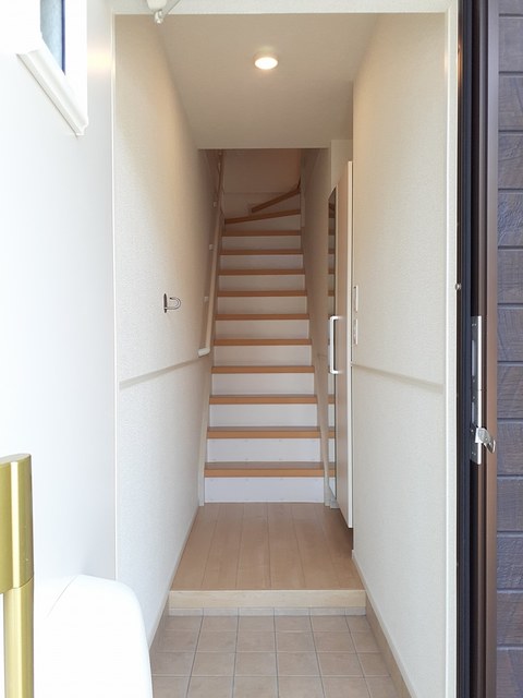 アンソレイエⅤ 玄関