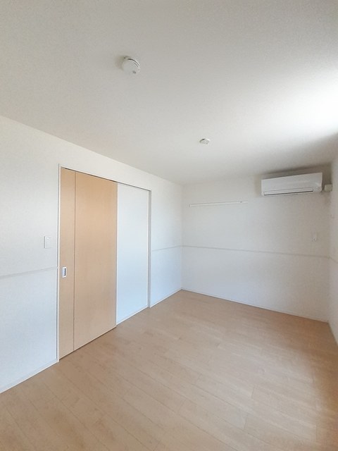 アンソレイエⅤ ベッドルーム