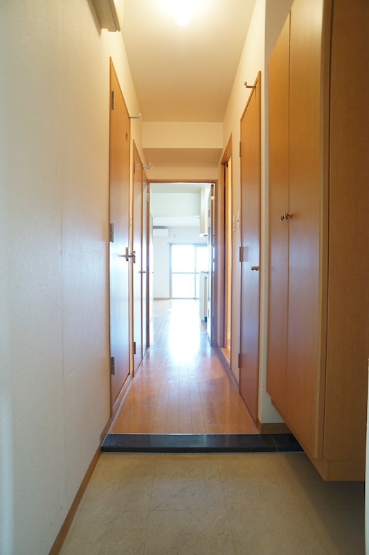 ファンターナ西都 玄関