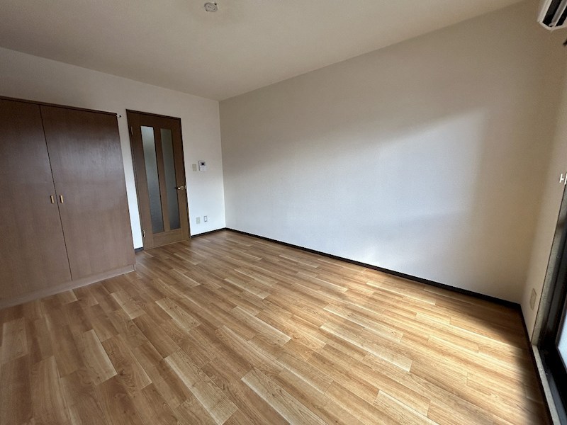 ビアンクルー その他13