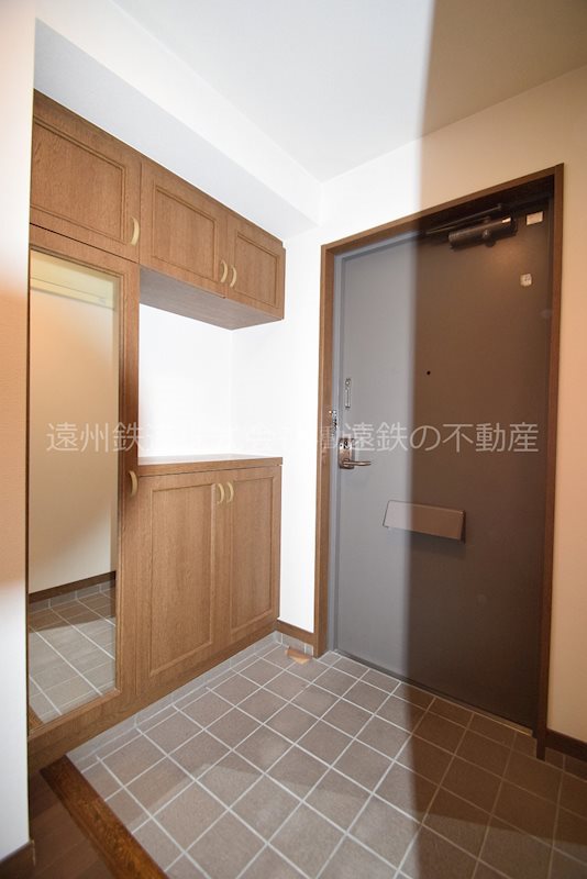 イーステージ浜松タワー(604) 玄関