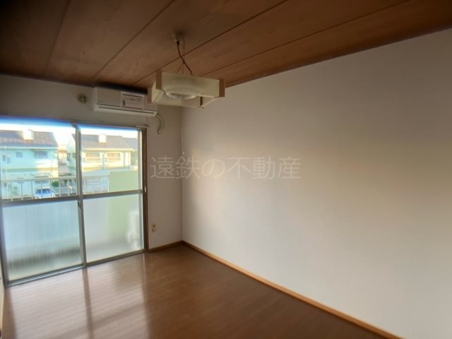 曳馬グリーンハイツB リビング