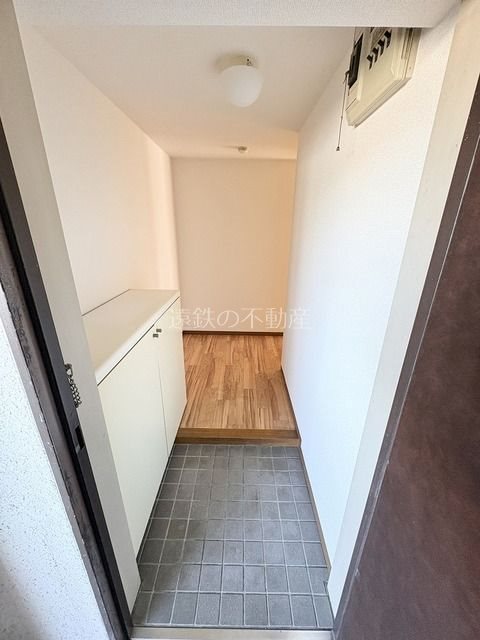 リアライズ山下町 玄関