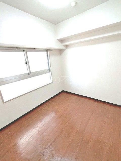 リアライズ山下町 ベッドルーム