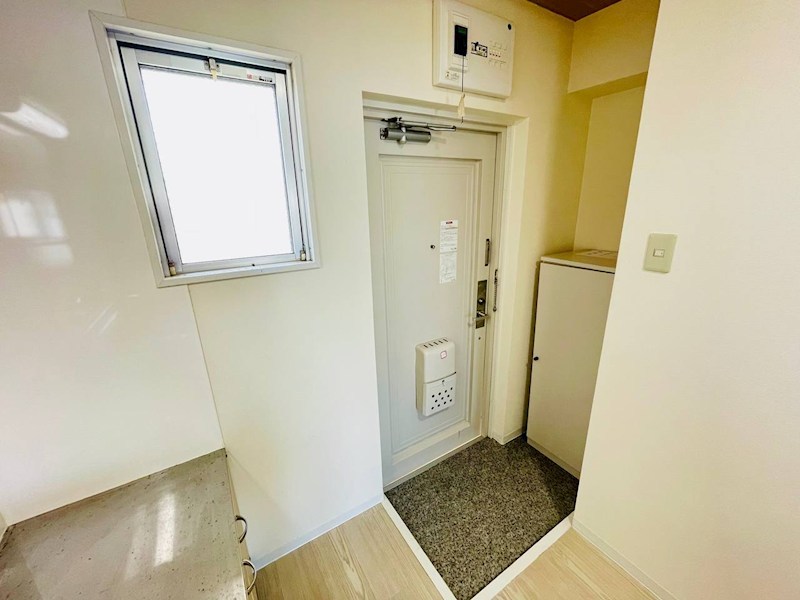 ルネッサンス9 玄関