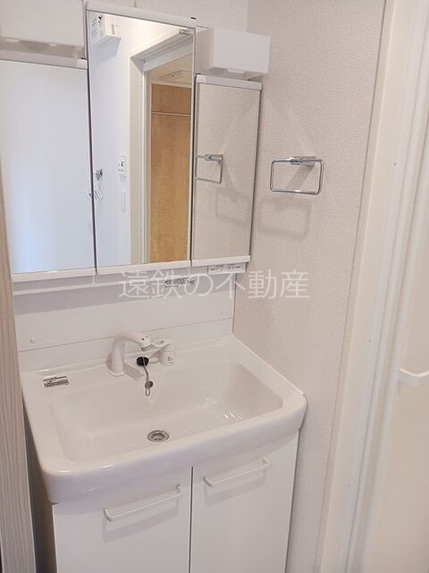 アルバ　涼 洗面所