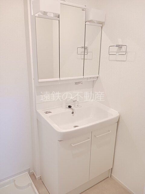 アルバ　涼 洗面所