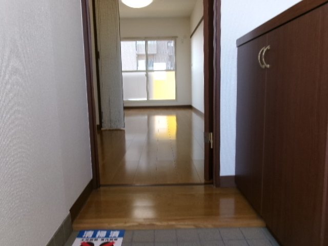 Rainbowほんま 玄関
