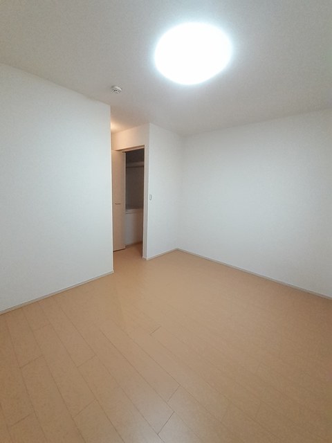 ニューメゾン　アルファー ベッドルーム