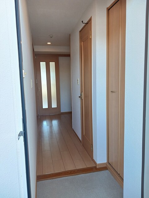 プラシードⅡ 玄関