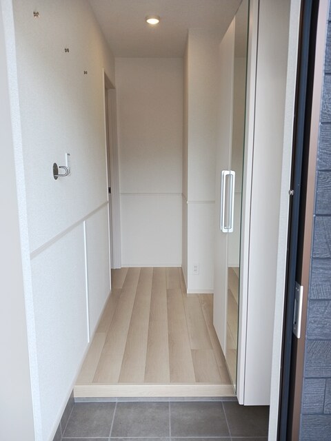 アロッジオ 玄関