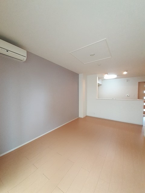 ラ　フォリア リビング