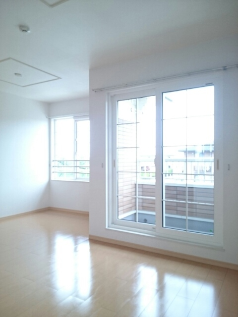 ウラノス リビング