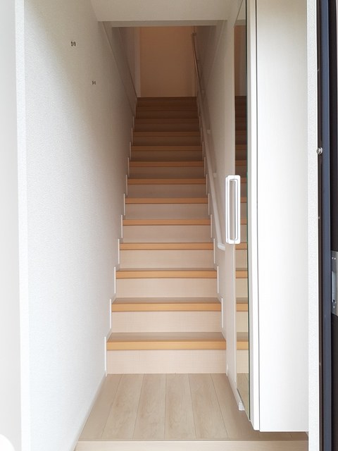 ビバーチェグリーンヒル 玄関