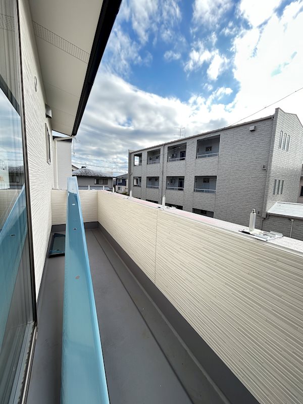 大平台戸建て新築3棟 ベランダ