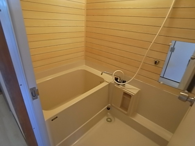 メゾンベルシャンブル 風呂画像