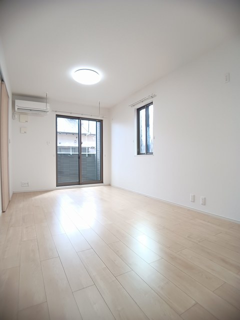 ベルシャトーＮ リビング