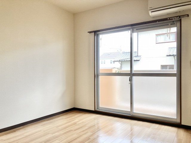 プロスパー初生 ベッドルーム