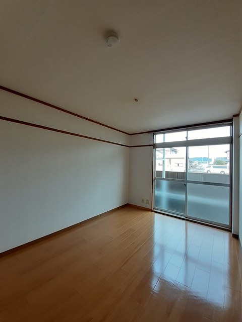 キャピタル涼松 リビング