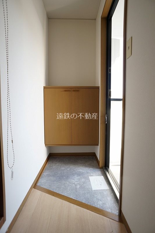 ライラックA 玄関