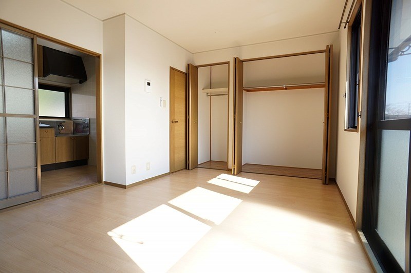 ライラックB ベッドルーム