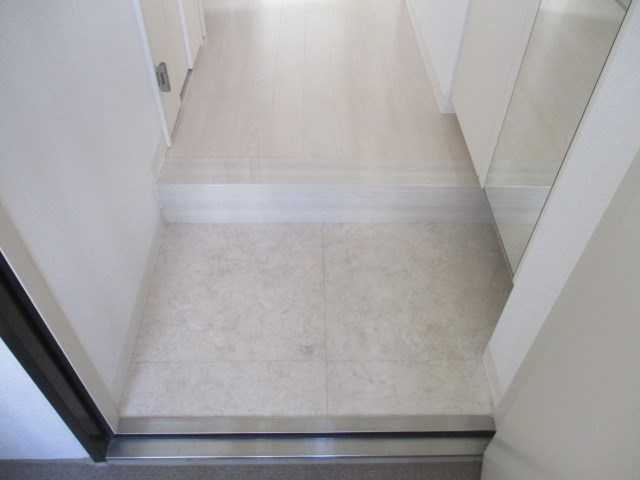 ルシェリア原島 玄関