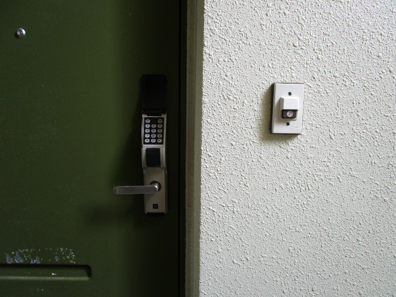 ライトアップ萩丘２番館 玄関