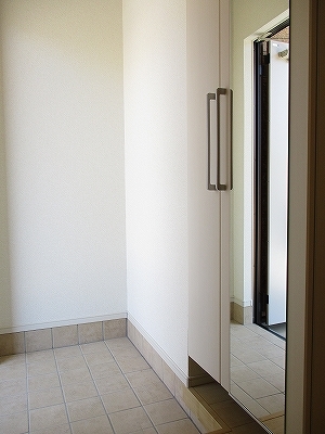 セレーノ　Ｂ 玄関