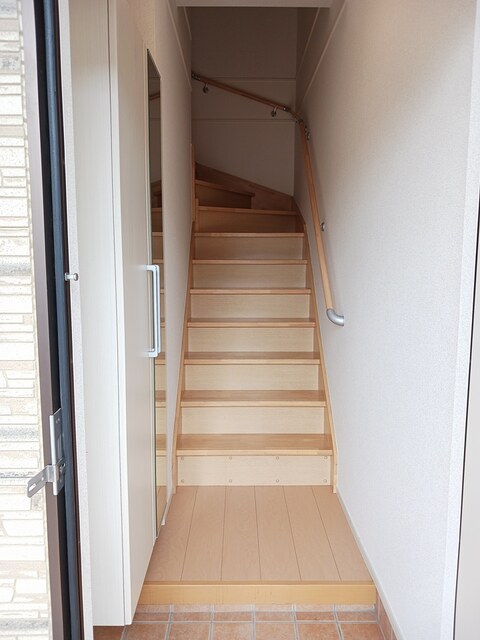 ブローテ・プリムラ 玄関