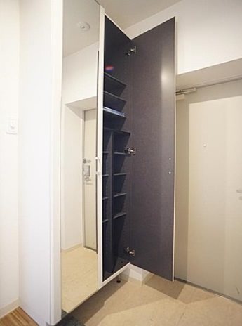 グランディール助信 玄関