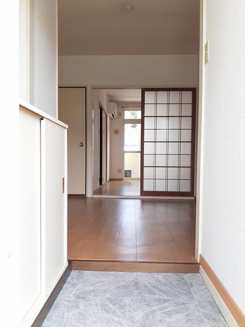 サンヒルズ 玄関