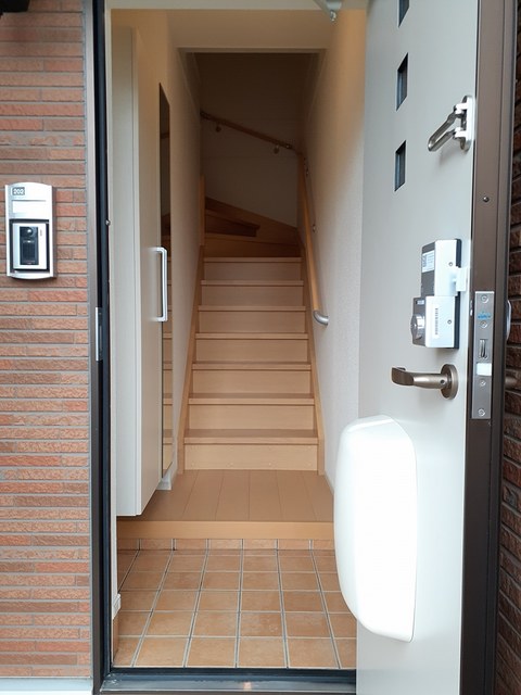 デュランタ小松 玄関