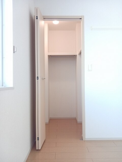 Ｌｉｂｅｒａｌ　７２２ その他1