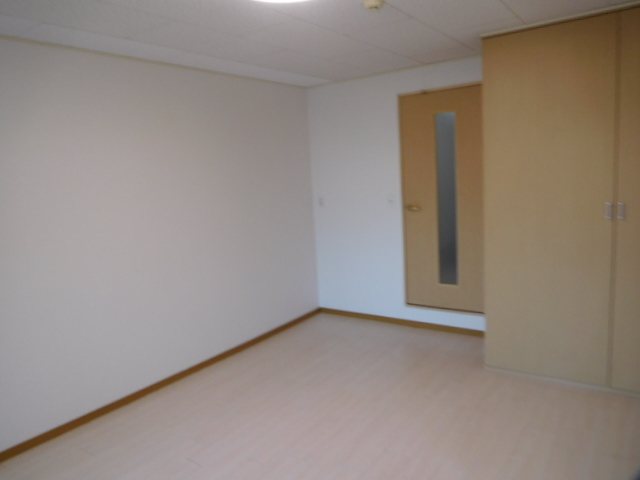 コンフォートハイツ清崎（旧KIYOSAKI） ベッドルーム