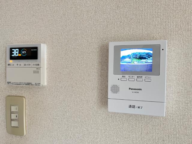 サバーイ・デイ・ビラ その他4