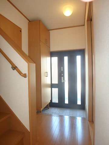 グラン本多 玄関