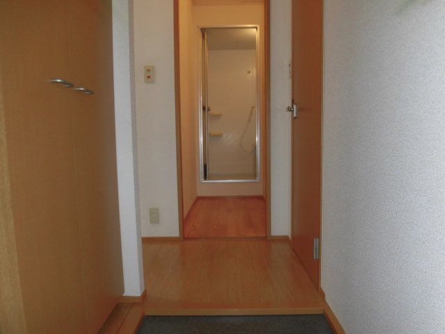 JOY TOWN城山B 玄関