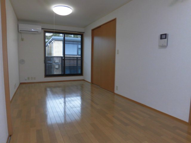 JOY TOWN城山B リビング