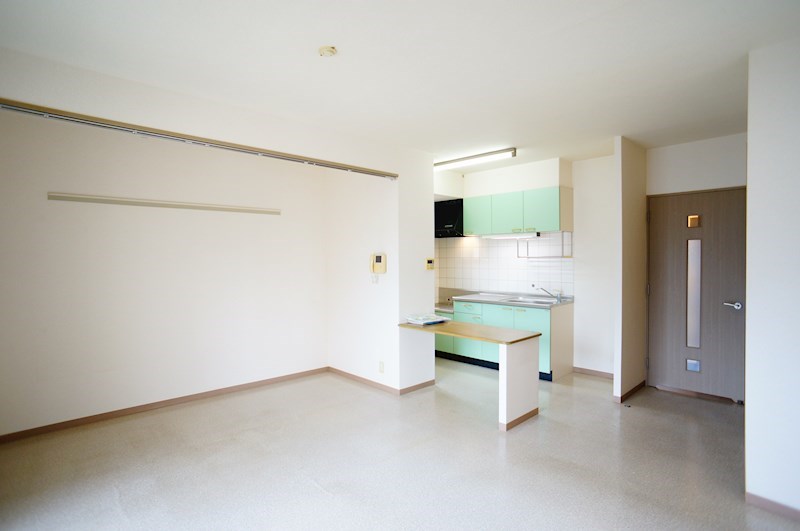 エルシックス リビング