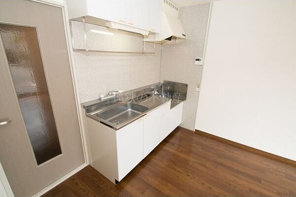 SurplusユーリンB  キッチン