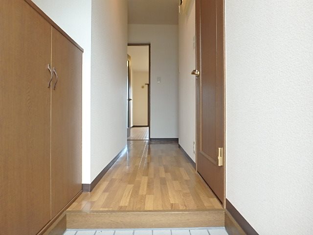 ブライトタイムⅡ 玄関