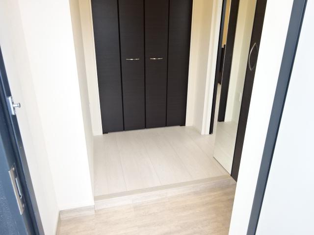 クレッセント神田Ｂ 玄関