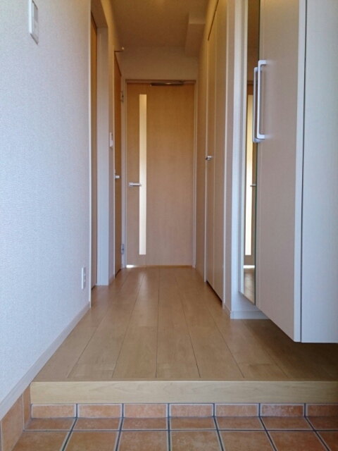 サン・ルーチェⅣ 玄関