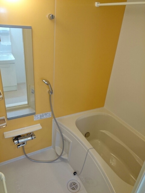 サン・ルーチェⅣ 風呂画像