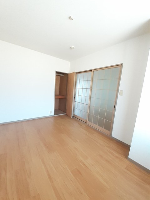 ニューシティマーガレット ベッドルーム